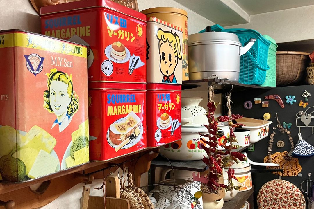 昭和レトロなデザインのマーガリン缶
