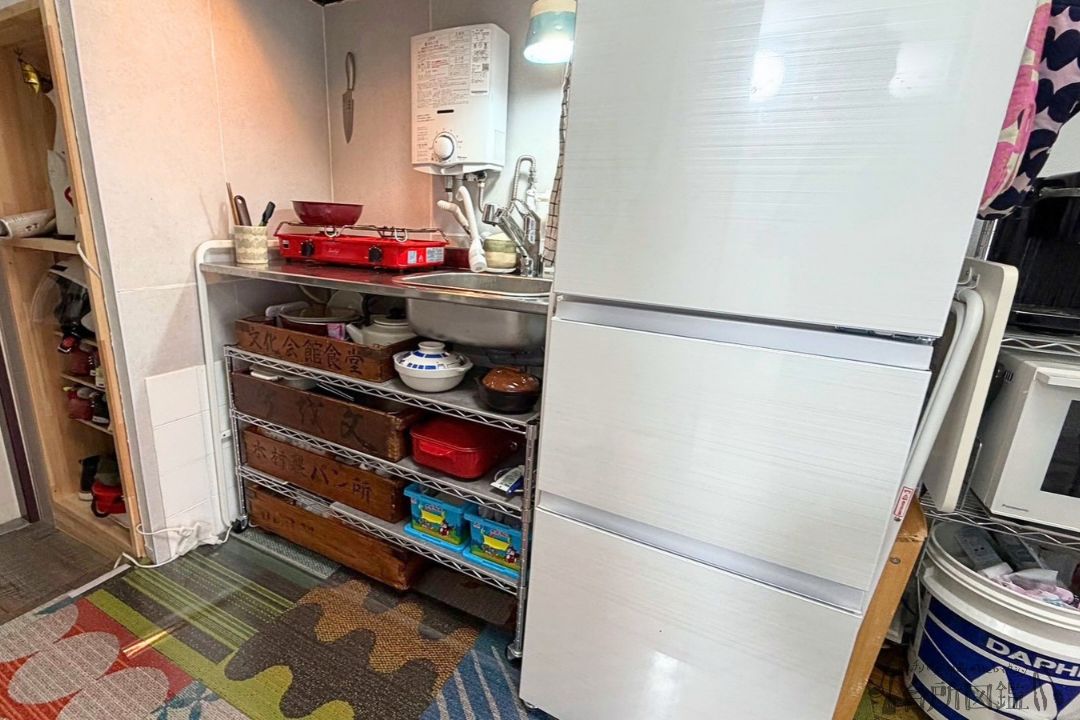 IKEAのミニキッチンが設置されたようす